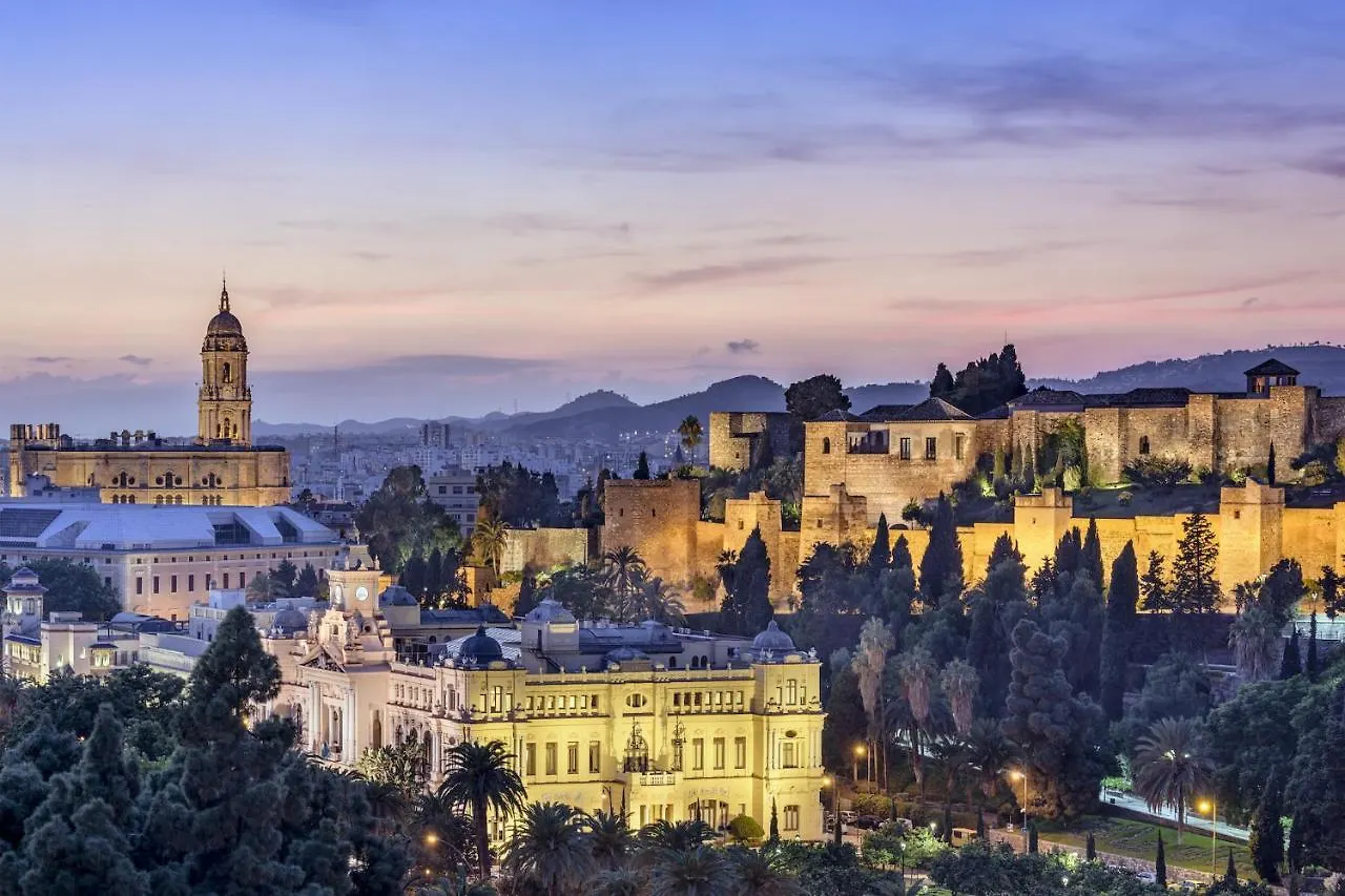 Hs Malaga City Center 6Pax
