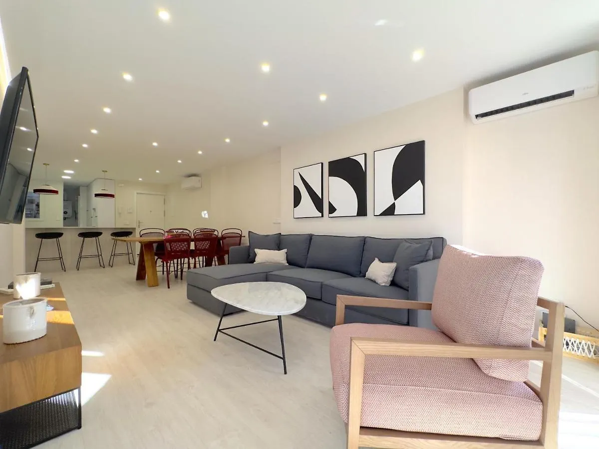 Hs Malaga City Center 6Pax
