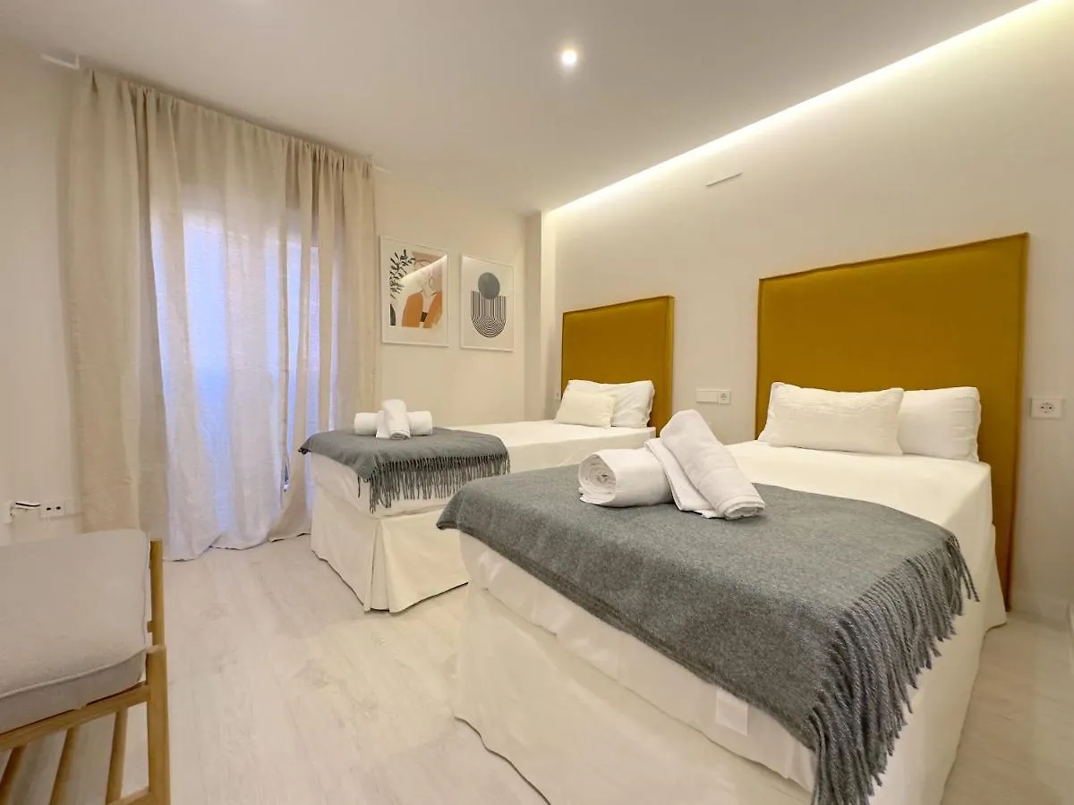 Hs Malaga City Center 6Pax